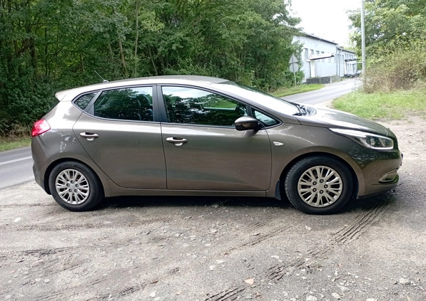 Kia Ceed cena 42000 przebieg: 120000, rok produkcji 2013 z Bydgoszcz małe 562
